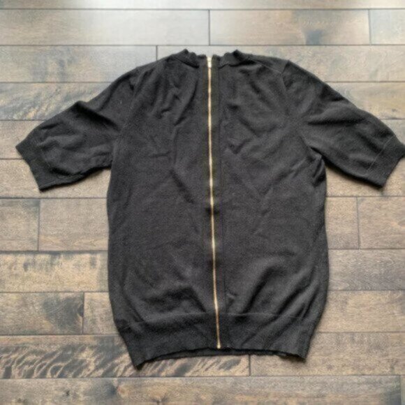 Banana Republic Merino Wool Sweater - Picture 2 of 2